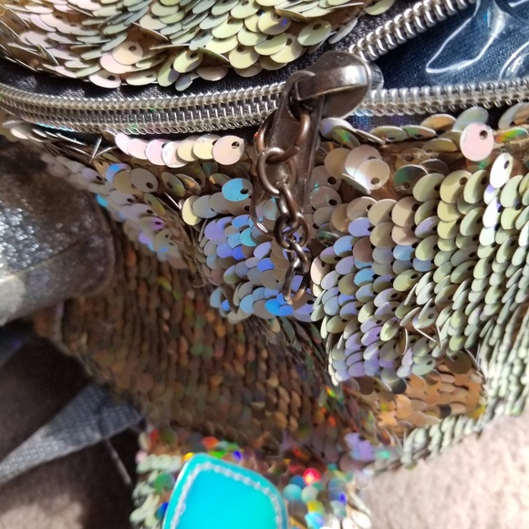 Justice Girls Flip Sequin Unicorn Backpack - Picture 7 of 8